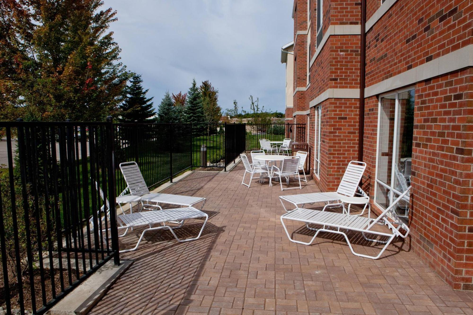 Fairfield Inn And Suites Flint Fenton Exterior foto